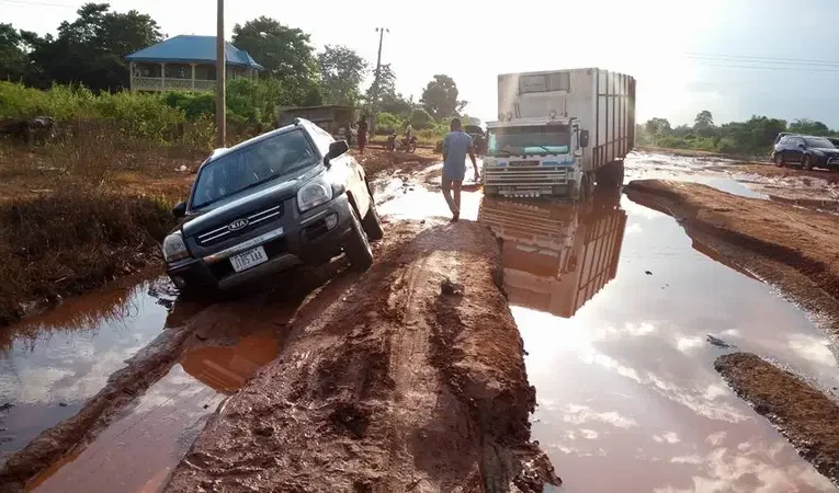 FG Begins Extensive Repairs Of Federal Roads Nationwide