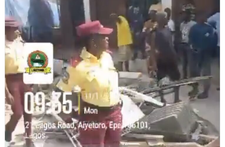 JUST IN: Three Dead As Truck Crashes Into Popular Lagos Market (VIDEO)
