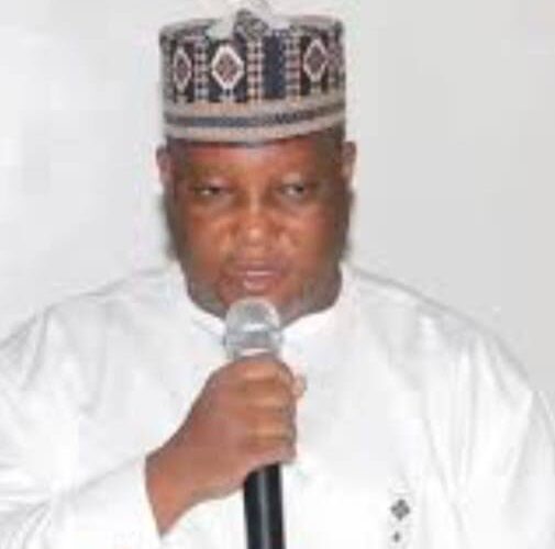 PhD student could not write his name properly – National teachers DG