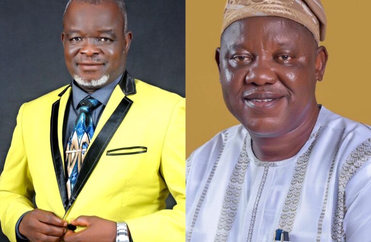 Ogbomoso North: Ogunlade Celebrates Director of Finance on Retirement
