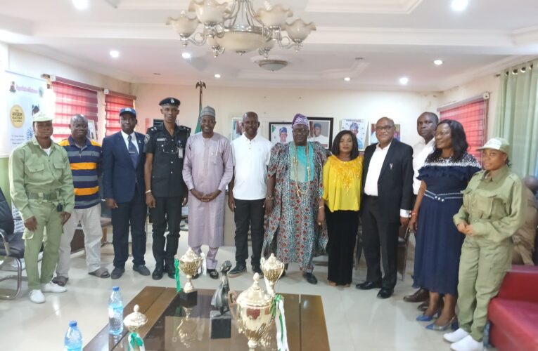 Oluyole Inaugurates NYSC Local Government Committee