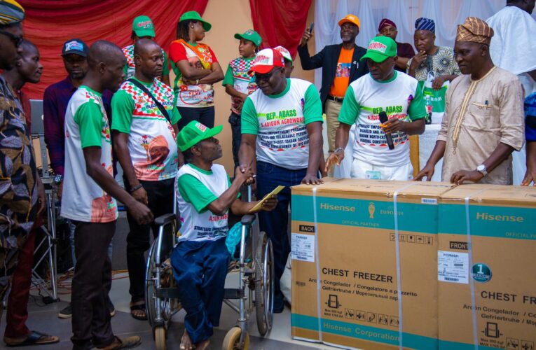 Oyo PDP Reaffirms Support For Agboworin, Lauds His Empowerment Initiatives
