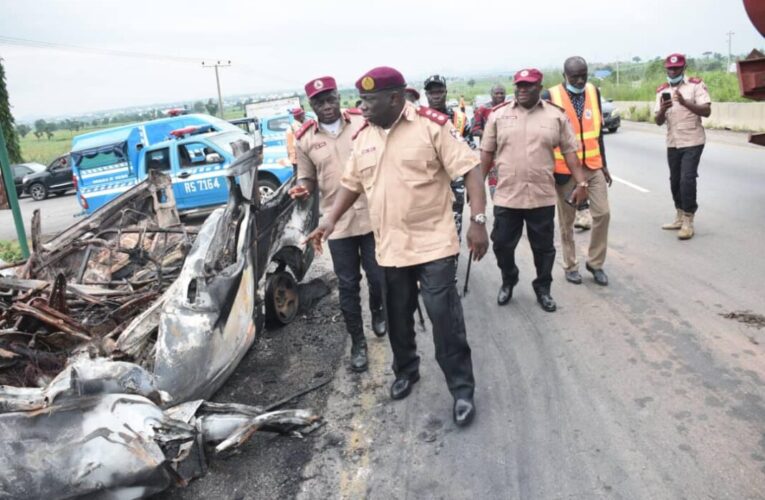 Auto-Crash Claims 13 Lives, Injures One In Ondo