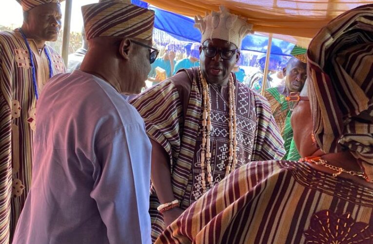 Aso Oke unique and peculiar to Iseyin— Oyo Deputy Gov 