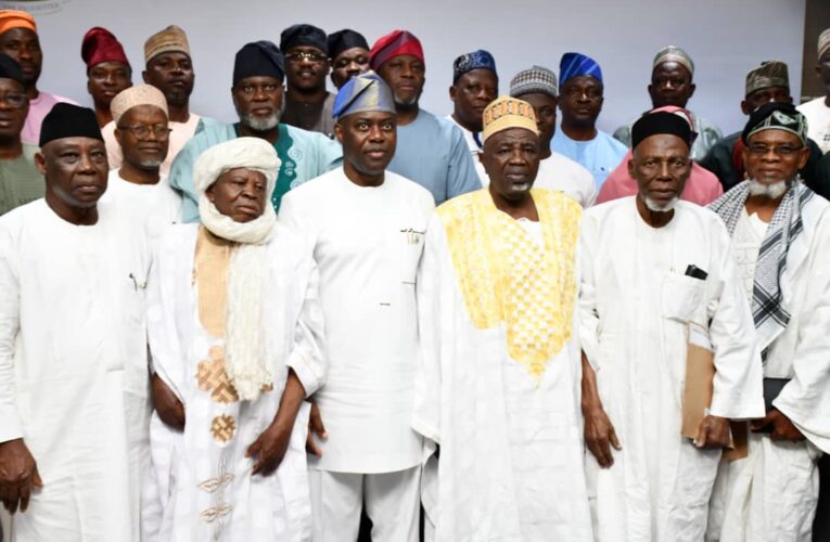 Makinde commends Oyo Muslim community over support for his govt