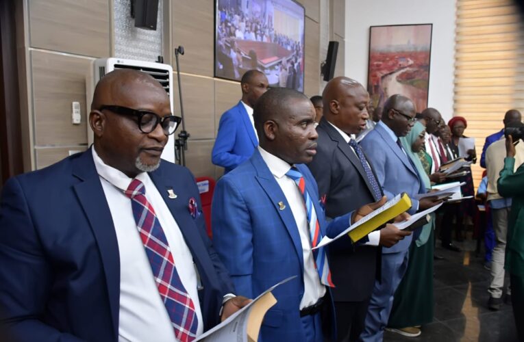 Makinde swears in 48 Permanent Secretaries