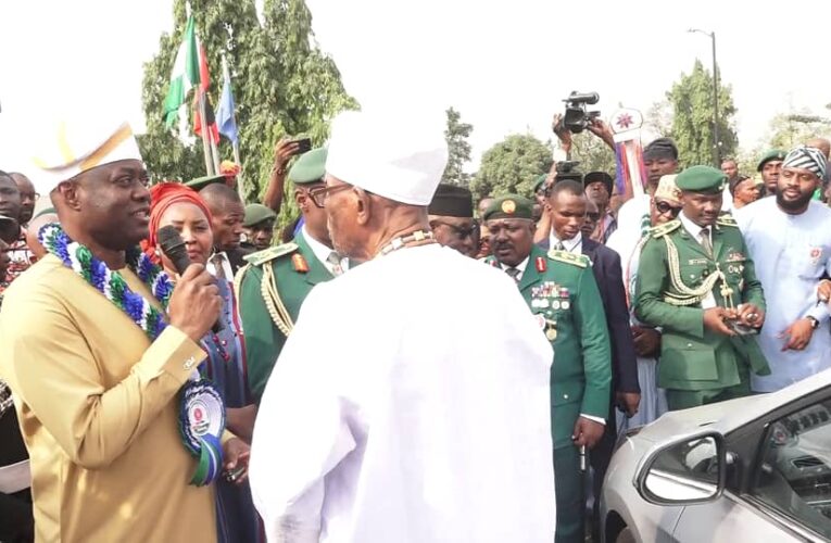 Makinde gifts FRSC pioneer Director of Operations new car