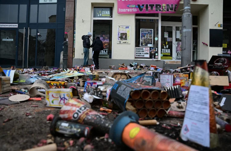 5 Killed In Germany’s New Year’s Eve Fireworks Chaos & Riots