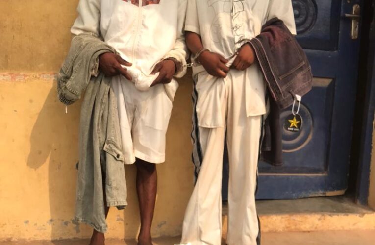 Two Men Who Used Fake Alert To Buy Clothes Worth ₦220,000 In Ogun Caught 