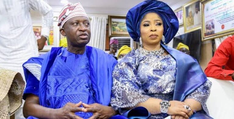 Tension as four armed men kidnap wife of retired AIG, Hakeem Odumosu from her home 