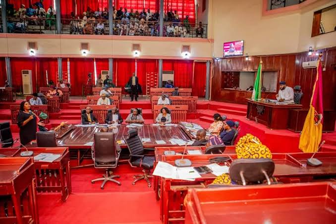 Oyo Assembly Approves Makinde’s Request On State’s NLNG Entitlement