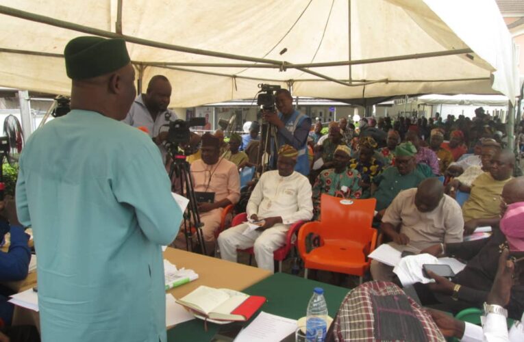 Oke Ogun PDP stakeholders pass vote of confidence in Makinde