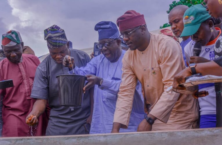 Wabkem/Olaide Drills 6000L Solar Hybrid Boreholes for Atiba Communities