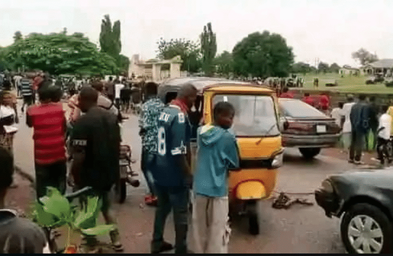 Tension Flares As Youths Block Governor’s Convoy