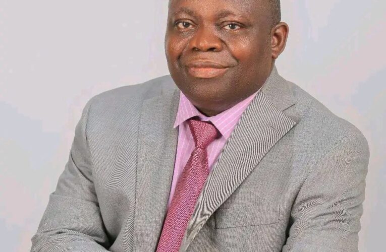 Ona Ara LG Boss, Dr. Temitope GLORIOUS, Congratulates Mogaji Akeem Taiwo Oke on Re-Appointment