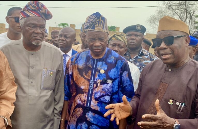 Oyo, Osun Govts meet to resolve standing boundary disputes