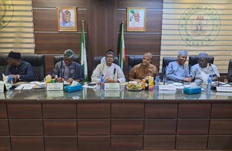 BREAKING: PDP’s Crucial Meeting Kickoff As Makinde, Adeleke, Wike, Others Arrive [Full List]