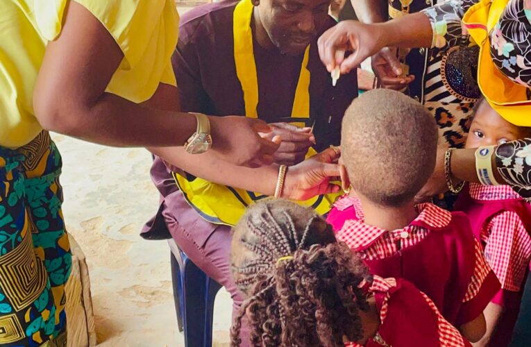 Akeem Olatunji Takes Immunization Campaign To Schools, Homes In Oluyole 