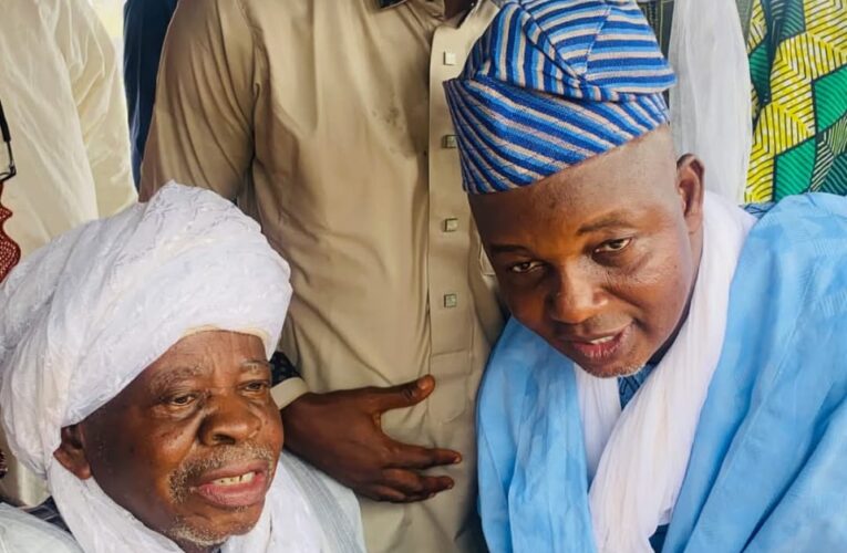 Ona Ara LG Chair, Dr. Temitope GLORIOUS Felicitates Chief Imam of Ibadanland, Sheikh Agbotomokekere on Birthday