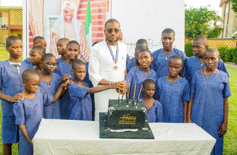 *Peller Celebrates 49th Birthday with Special Students, Pledges Continuous Support