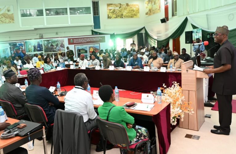 Mid-term retreat: Makinde launches performance delivery compact to measure results