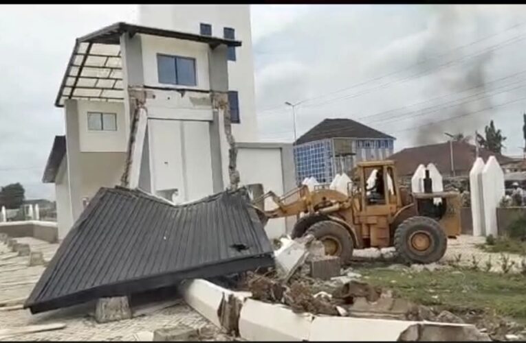 Akeredolu’s Widow Slams Gov Aiyedatiwa Over Demolition Of Owo Massacre Memorial