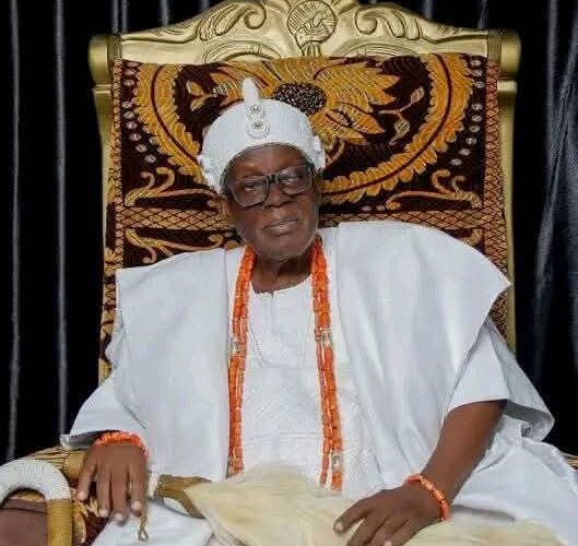 Oyo LG Chairmen Forum Celebrates Olubadan, Oba Owolabi Olakulehin, at 90