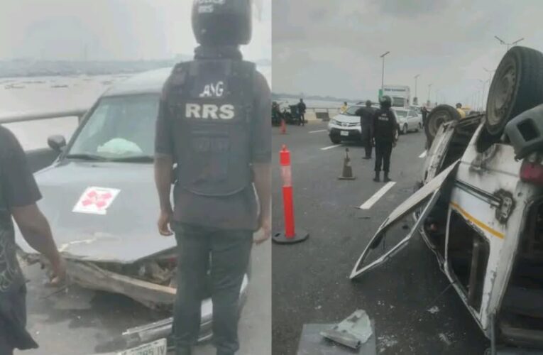 Several Injured As Danfo Bus Somersaults On Third Mainland Bridge 