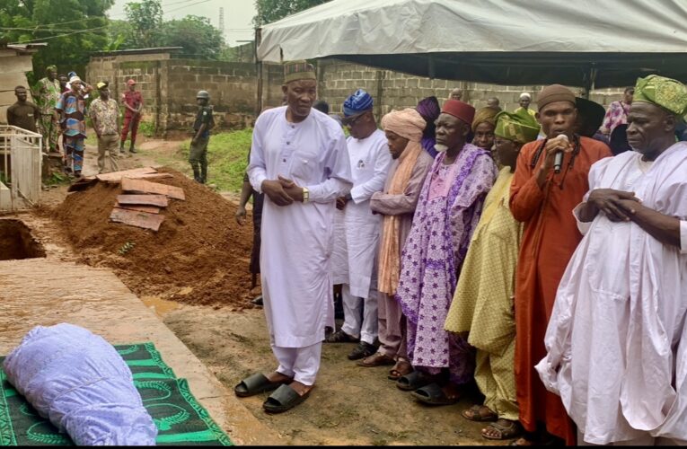 Oyo Deputy Gov’s mother in-law, Alhaja Anifat Hashim laid to rest in Oru Ijebu