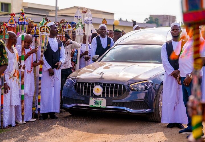 Pictures From The Burial Of The Awujale Of Ijebu, Oba Sikiru Kayode Adetona 