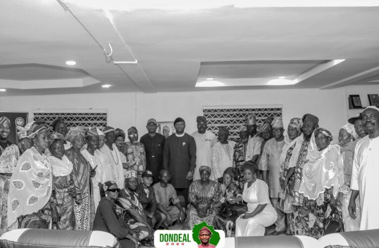 August 16 Bye-election: Ibadan North Market Leaders Endorse PDP Candidate, Hon. Folajimi Oyekunle (DON)