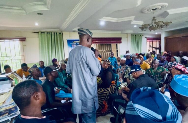 Oluyole PDP stakeholders pass vote of confidence on Makinde, Olatunji, rejects coalition alignment