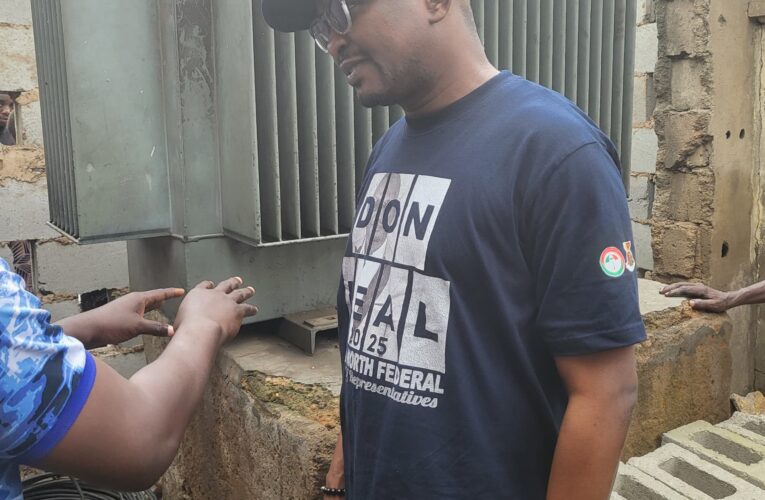 PDP Candidate Oyekunle Donates ₦2m for Borehole Repair, Supports Transformer Revival
