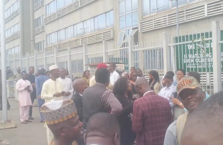 Ex-soldiers Protest In Abuja, Demand Outstanding Entitlements 