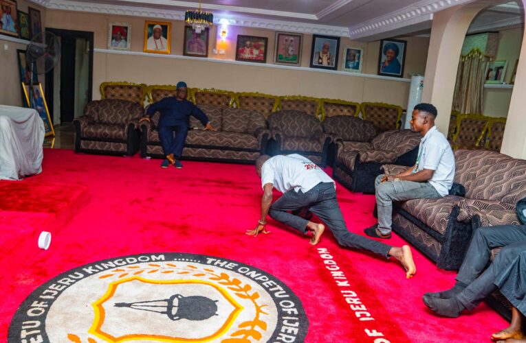 Oriire Youth Council Takes PVC Drive to Wards 7 & 8, Seeks Royal Backing From Onpetu of Ijeru Kingdom 