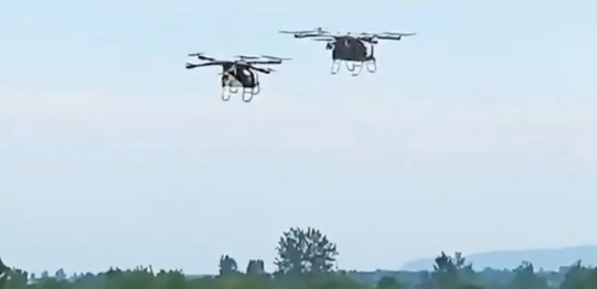 Flying cars crash into each other at Chinese air show