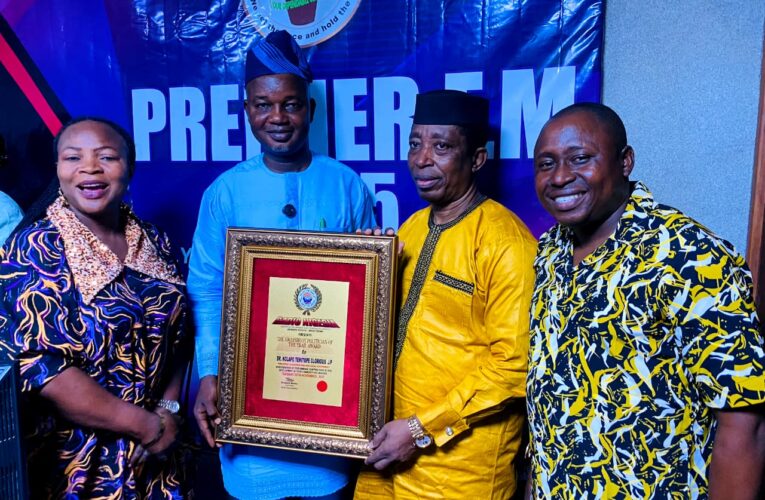 Ona Ara Chairman, Dr. Kolapo Temitope GLORIOUS, Honoured as Grassroot Politician of the Year