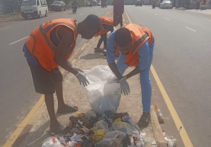 Oyo Environmental Task Force Arrests 9 for Illegal Waste Dumping, Slams ₦20,000 Fine and Community Service