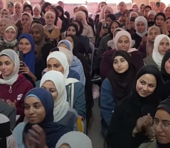 Palestinian Students Return To University In Gaza (Pictures) 