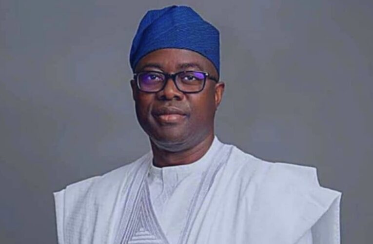 Aare Musulumi felicitates with Oyo Gov, Makinde on his birthday 