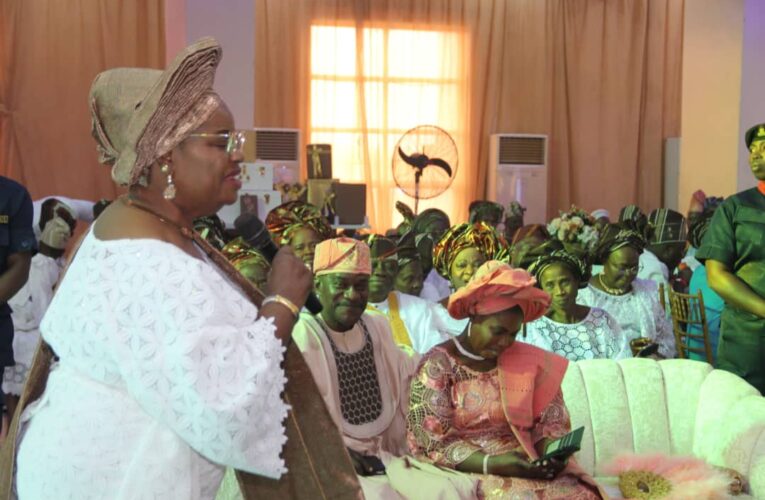 Oyo Deputy Gov’s Wife Honors Family Lawyer at Daughter’s Wedding