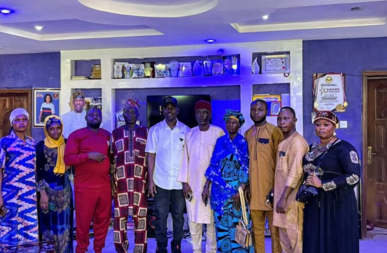 Olatunji presents N100k cash to each victim of Ayetoro Inferno