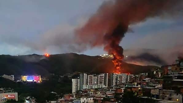 Heavy Gunfire Near Presidential Palace Sparks Panic In Caracas