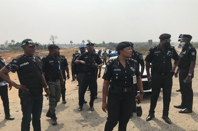 Human Parts Found In Passengers’ Luggage As Police Stop Commercial Vehicle On Lagos–Ibadan Road