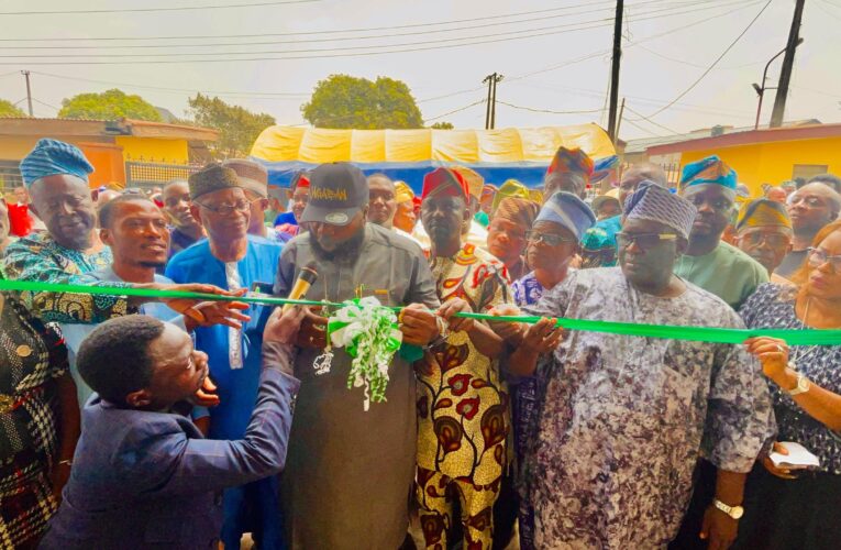 Oluyole Agog as Olatunji Unites Leaders, Commissions Renovated Multipurpose Hall
