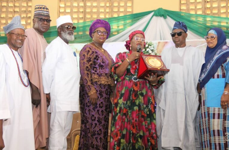 Kishi Honors Wife of Oyo Deputy Gov, Ajibola Lawal for Her Support, Humanitarian Service