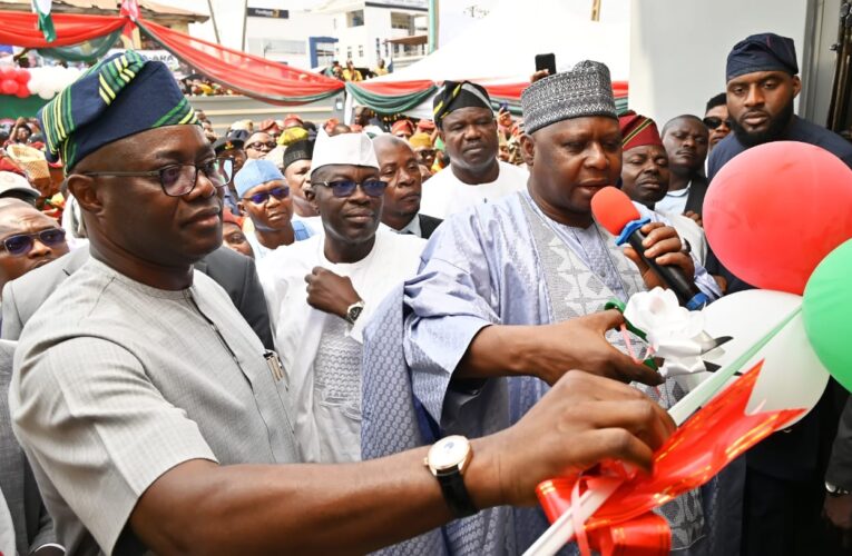 Agboworin Lauds Makinde Over Donation Of New Secretariat To Oyo PDP