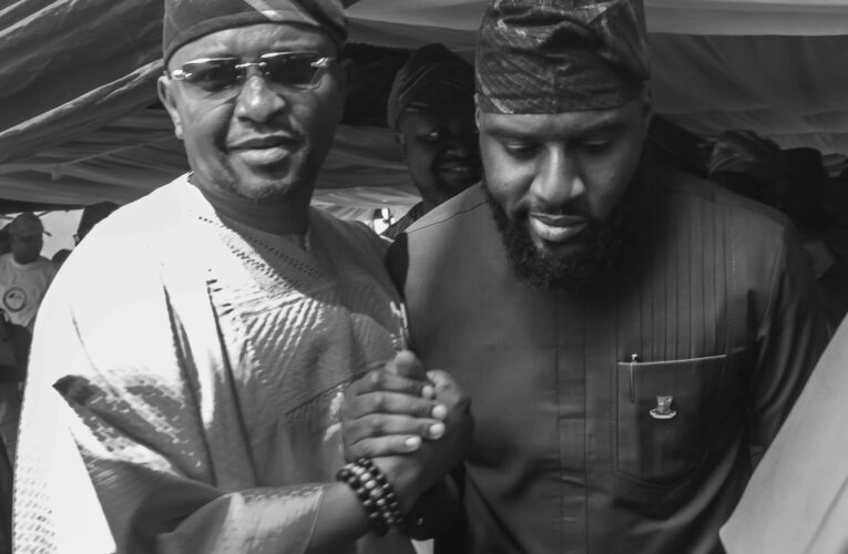 Oyekunle Celebrates Oyo Speaker’s Birthday, Commends Legislative Excellence