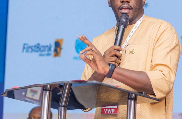 Barrister Nurudeen Ashamu Temilolu: A Quiet Man Behind a Million Scenes By Apostle Asimiyu Muhideen Abiodun 