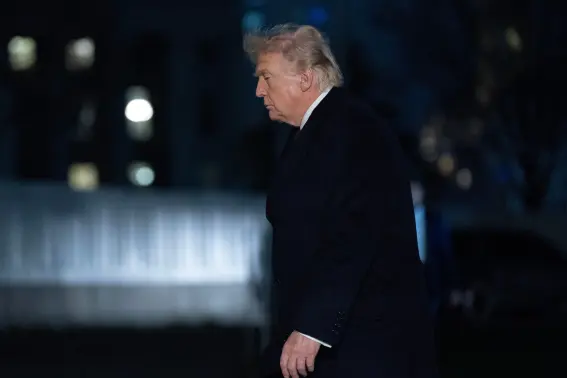 Trump Threatens To Delay China Trip If Beijing Doesn’t Help Reopen Hormuz